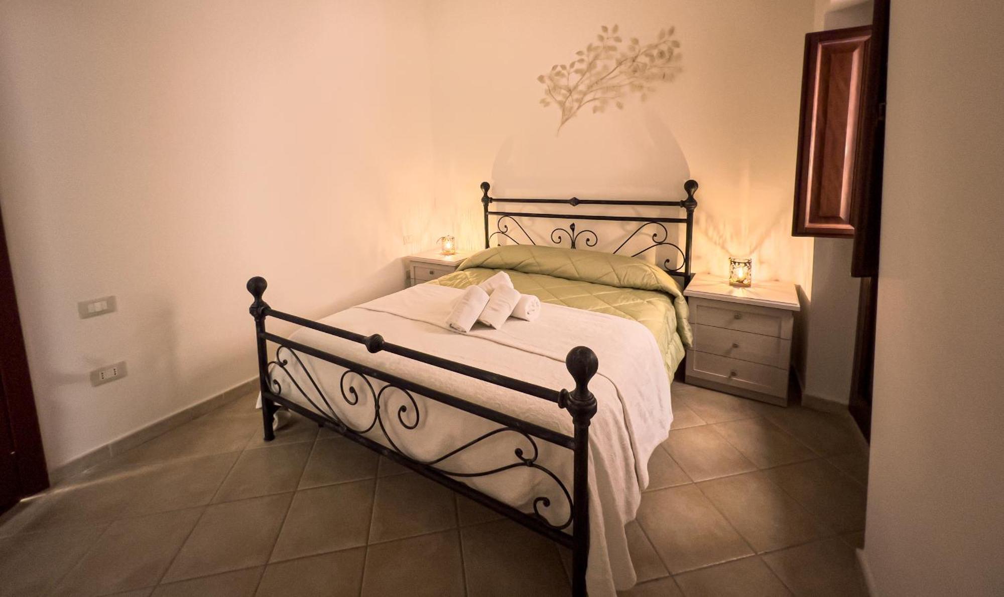 Sardinian Gallery Corso Bosa Room photo